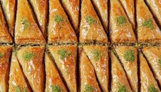 Zaferoğlu Baklava Üçüncü Şubesi Maşuk'ta Hizmete Açıldı