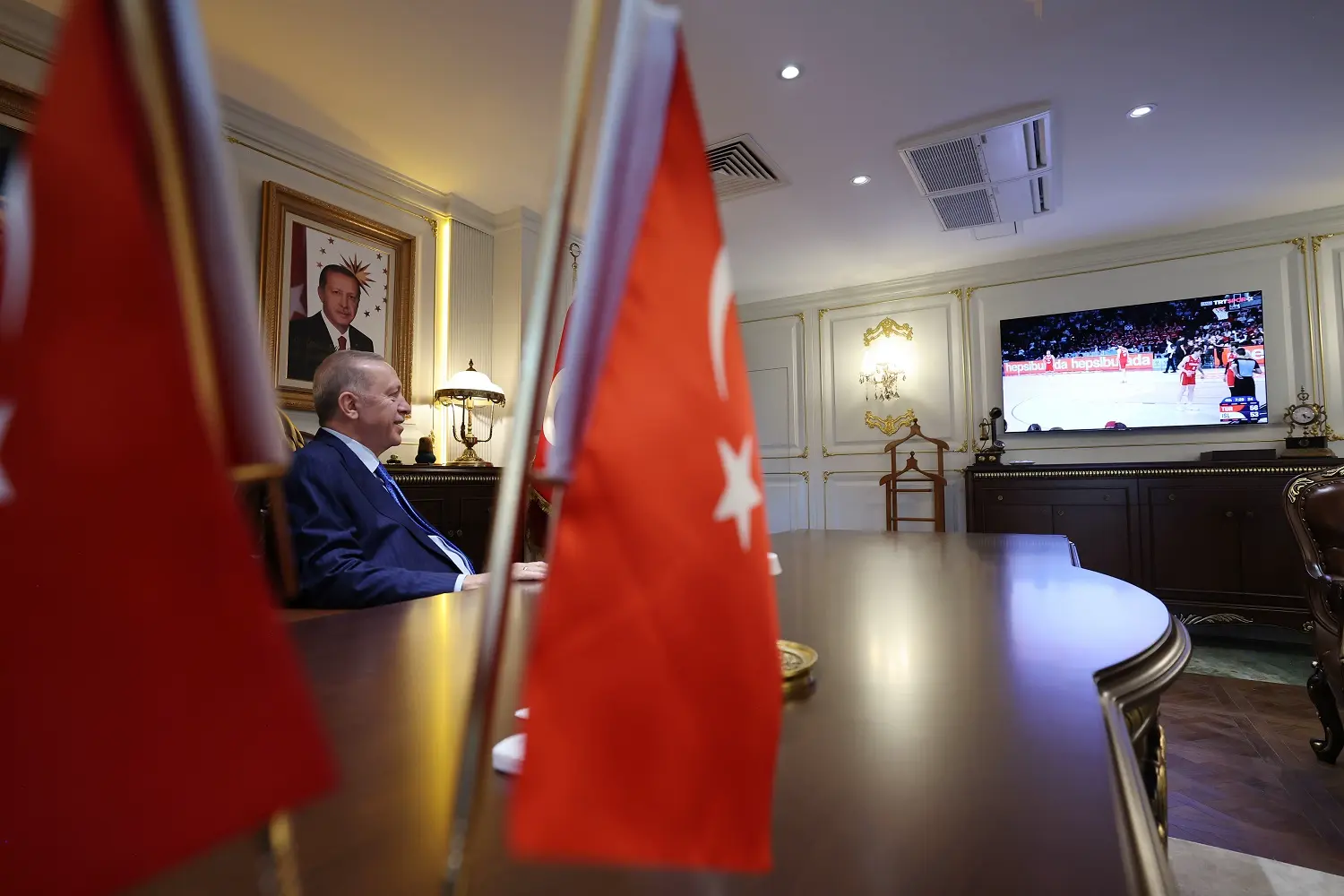 Cumhurbaşkanı Erdoğan O Maçı Televizyondan İzledi