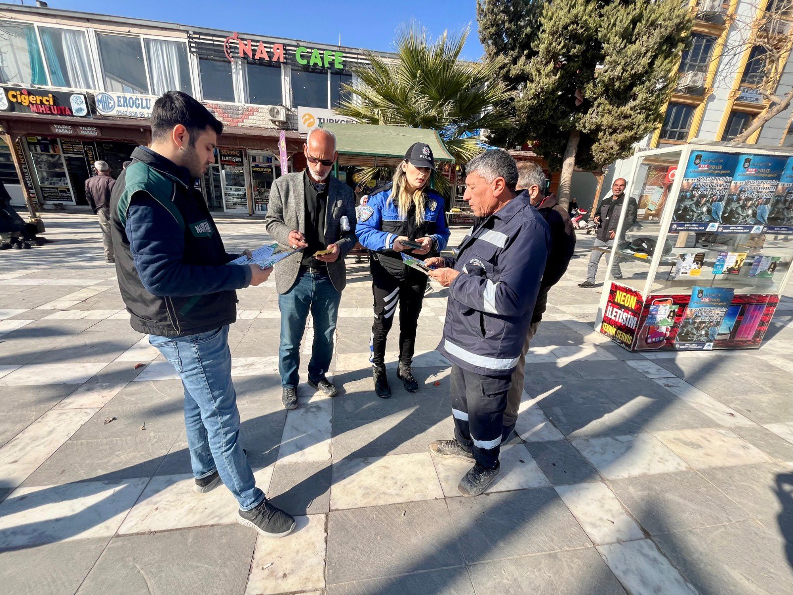 Urfa Emniyeti Vatandaşları Bilgilendirdi