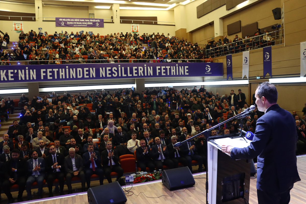 Fatih Erbakan Mekke'nin Fethi'ni Urfa'da Kutladı