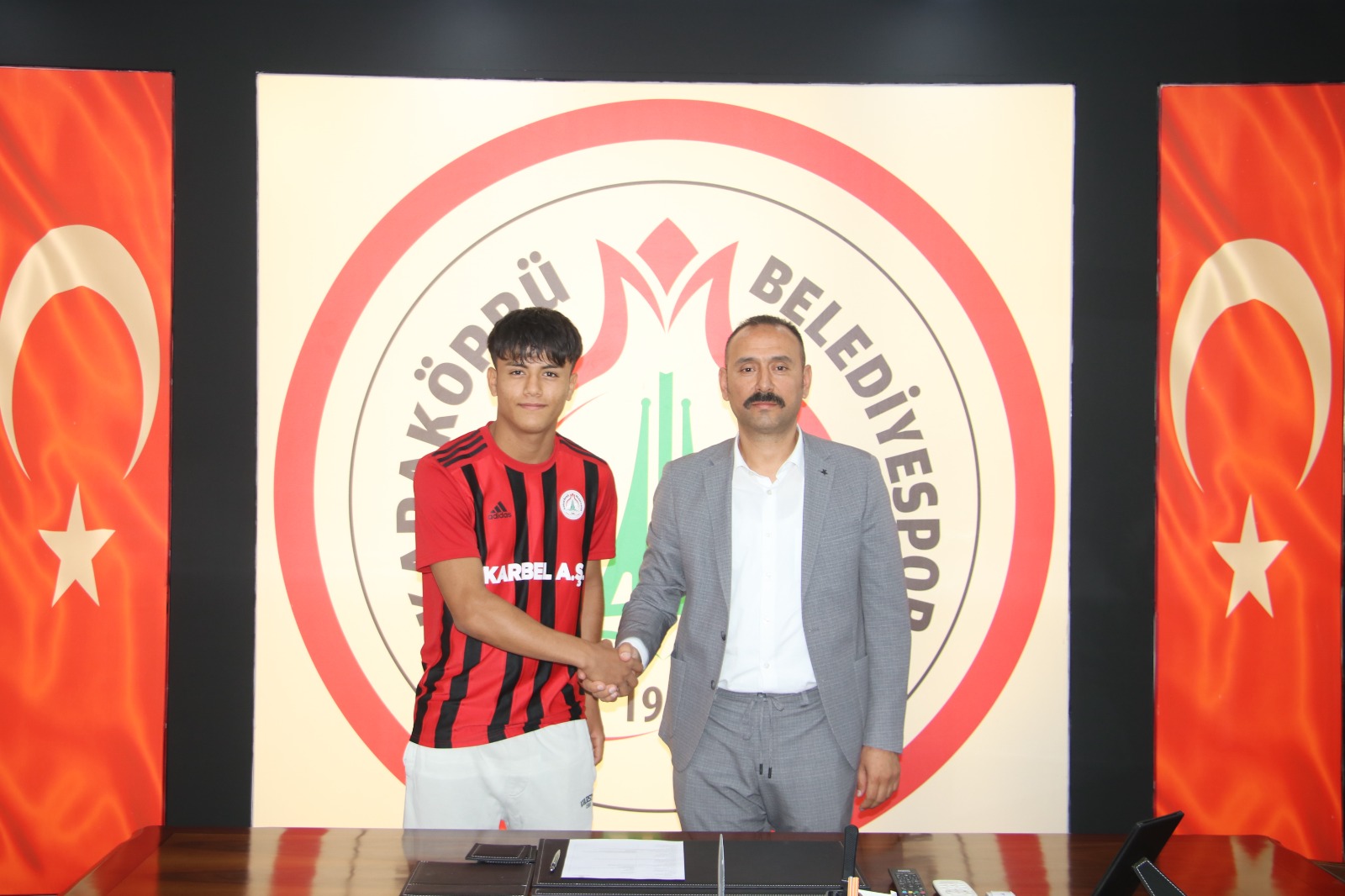 Enes Karadeniz Profesyonelliğe İlk Adımını Attı