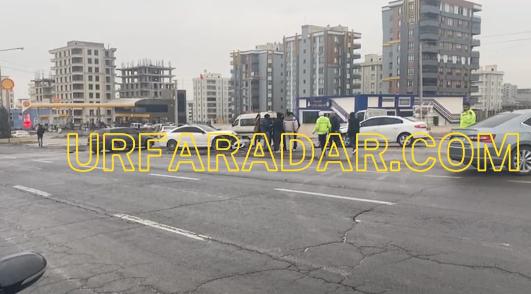 Urfa Maşuk'ta Feci Kaza: 4 Araç Çarpıştı: 2 Yaralı