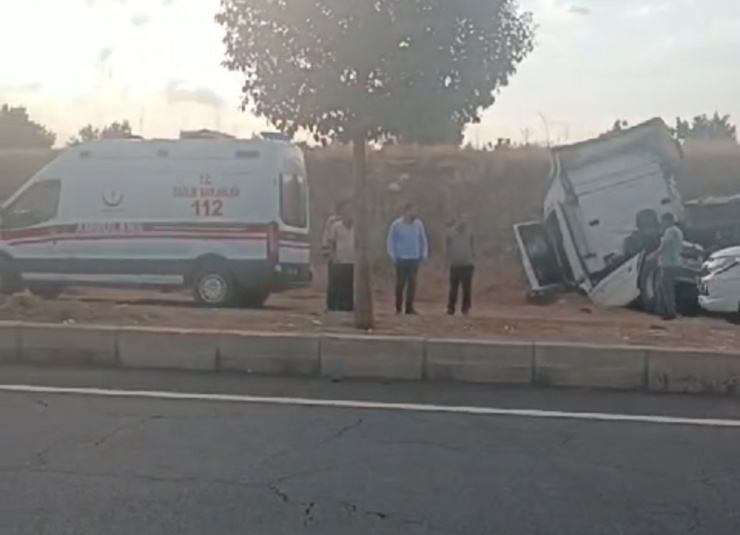 Şanlıurfa- Diyarbakır Karayolunda Trafik Kazası: 1 Yaralı