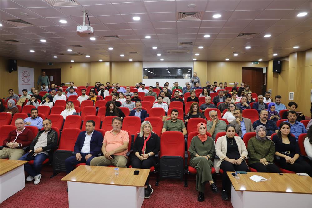 Şanlıurfa’da Aile Hekimlerine Bağışıklama Eğitimi Verildi