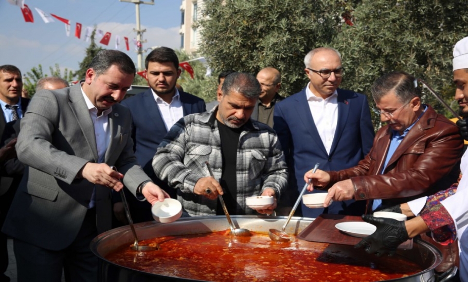 Karaköprü'de Binlerce Kişi Ziyafette Buluştu