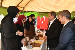 Siverek’te Öğrencilerden Gazze İçin Yardım Kermesi