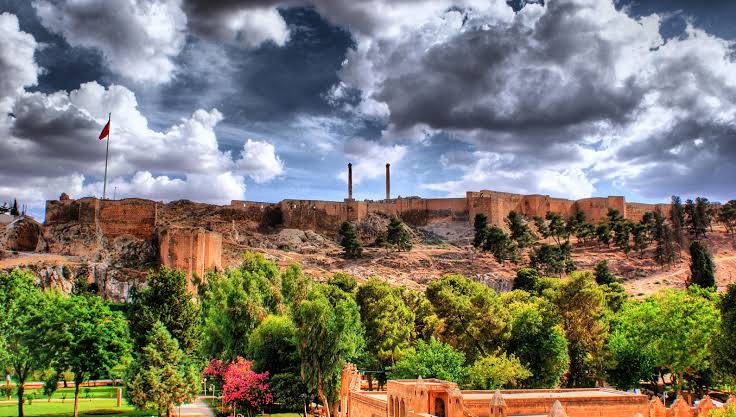 Urfa Kalesindeki Kazılarda Neler Bulundu?