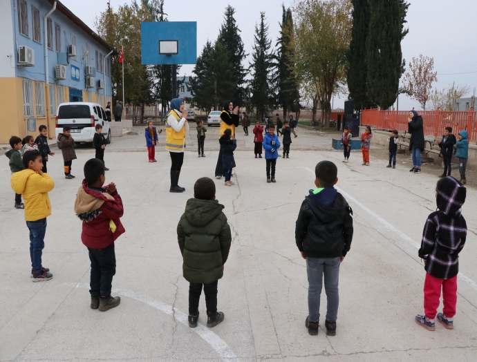 Urfa'da Psikologlardan Öğrencilere Eğitim