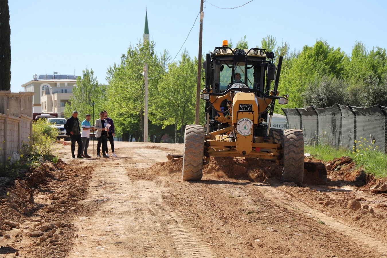 Karaköprü'de Konforlu Yol Yapımı Sürüyor