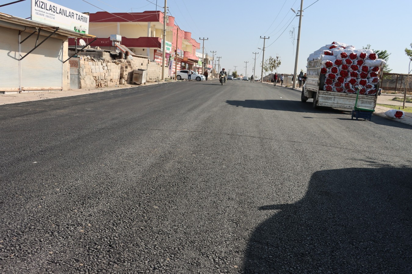 Harran'da Sıcak Asfalt Sevinci